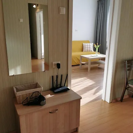 아파트 Smilteles With Balcony, Self-check In, Free Parking *